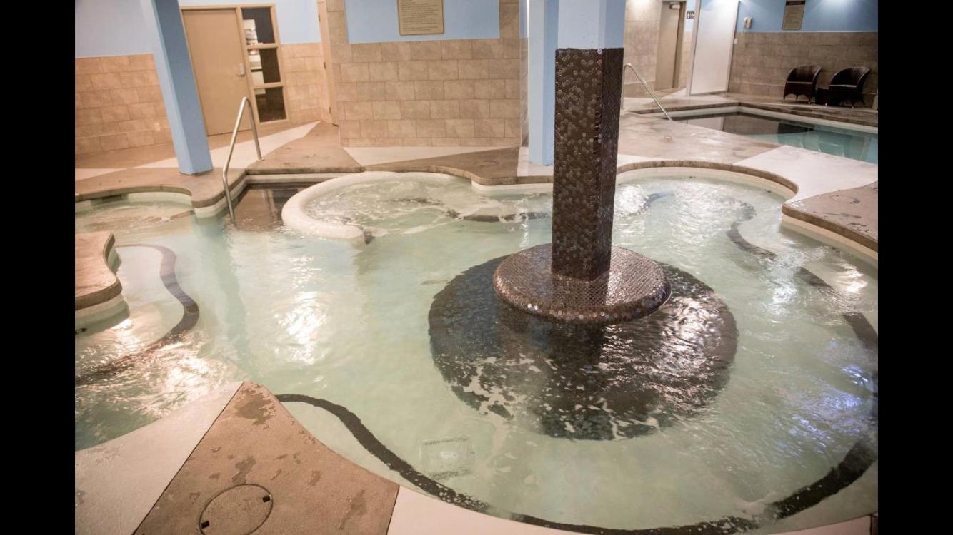 Adventurer'S Escape~ Mountain Luxury Resort Canmore Eksteriør bilde