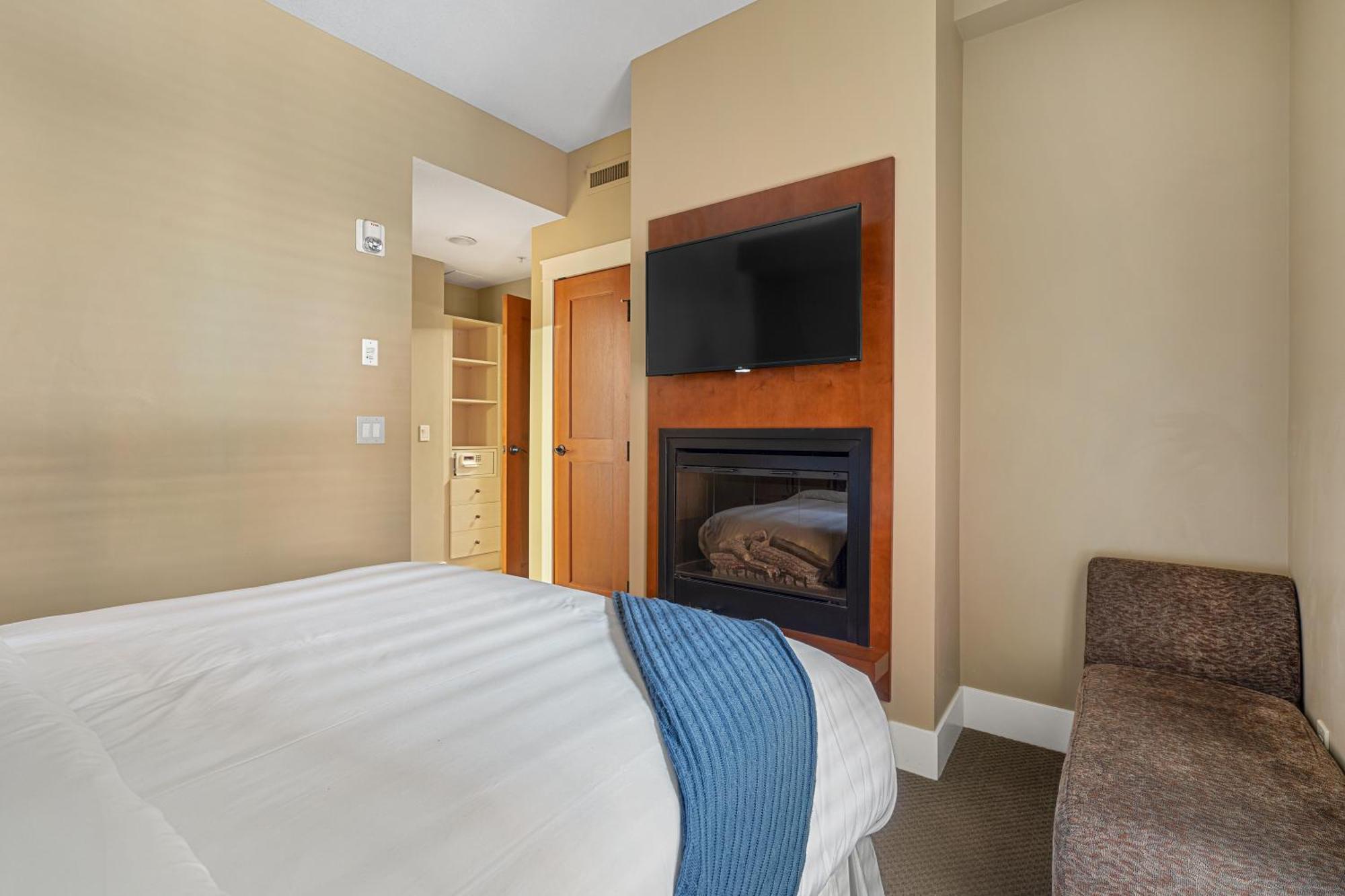 Adventurer'S Escape~ Mountain Luxury Resort Canmore Eksteriør bilde