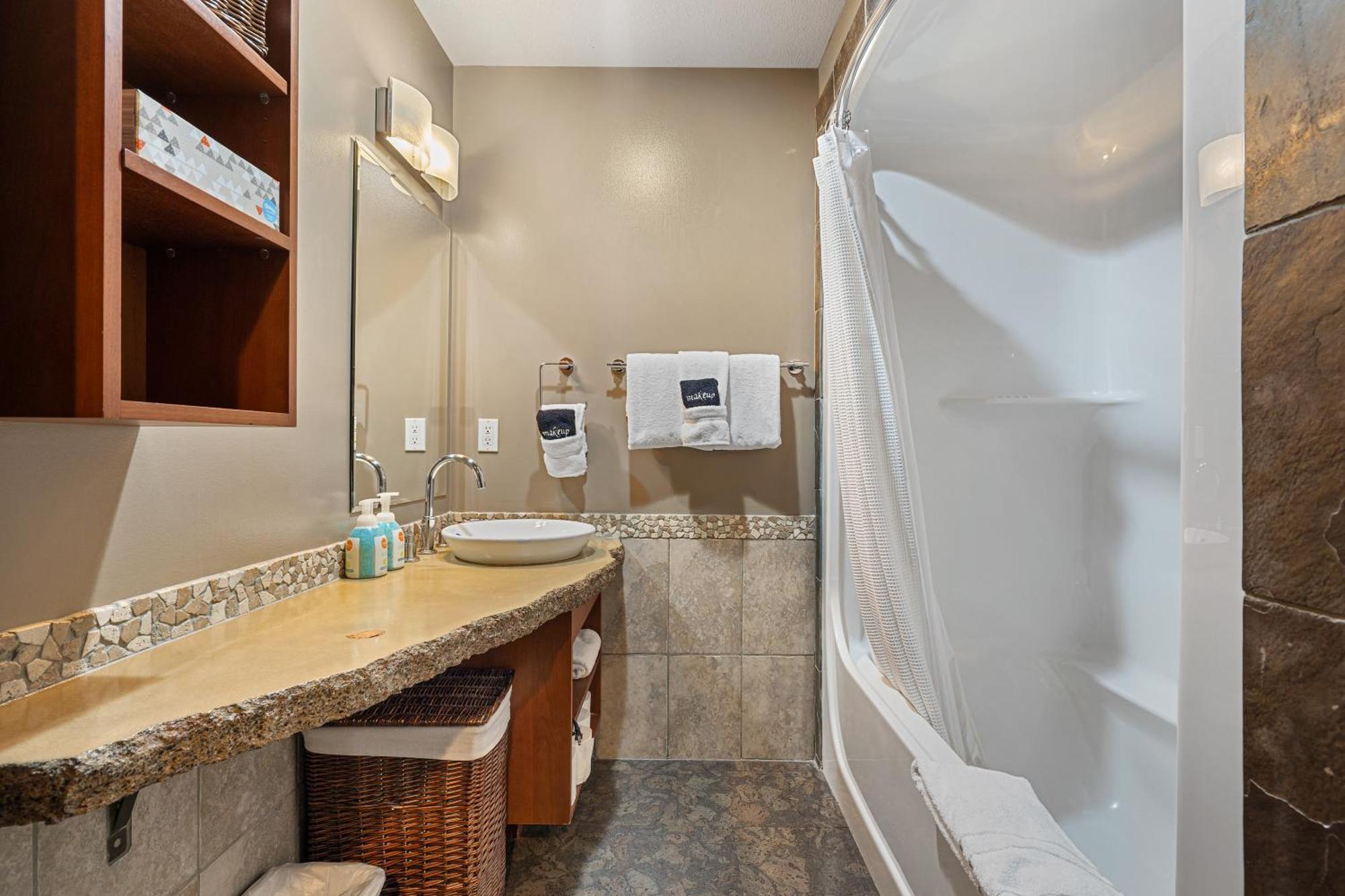 Adventurer'S Escape~ Mountain Luxury Resort Canmore Eksteriør bilde